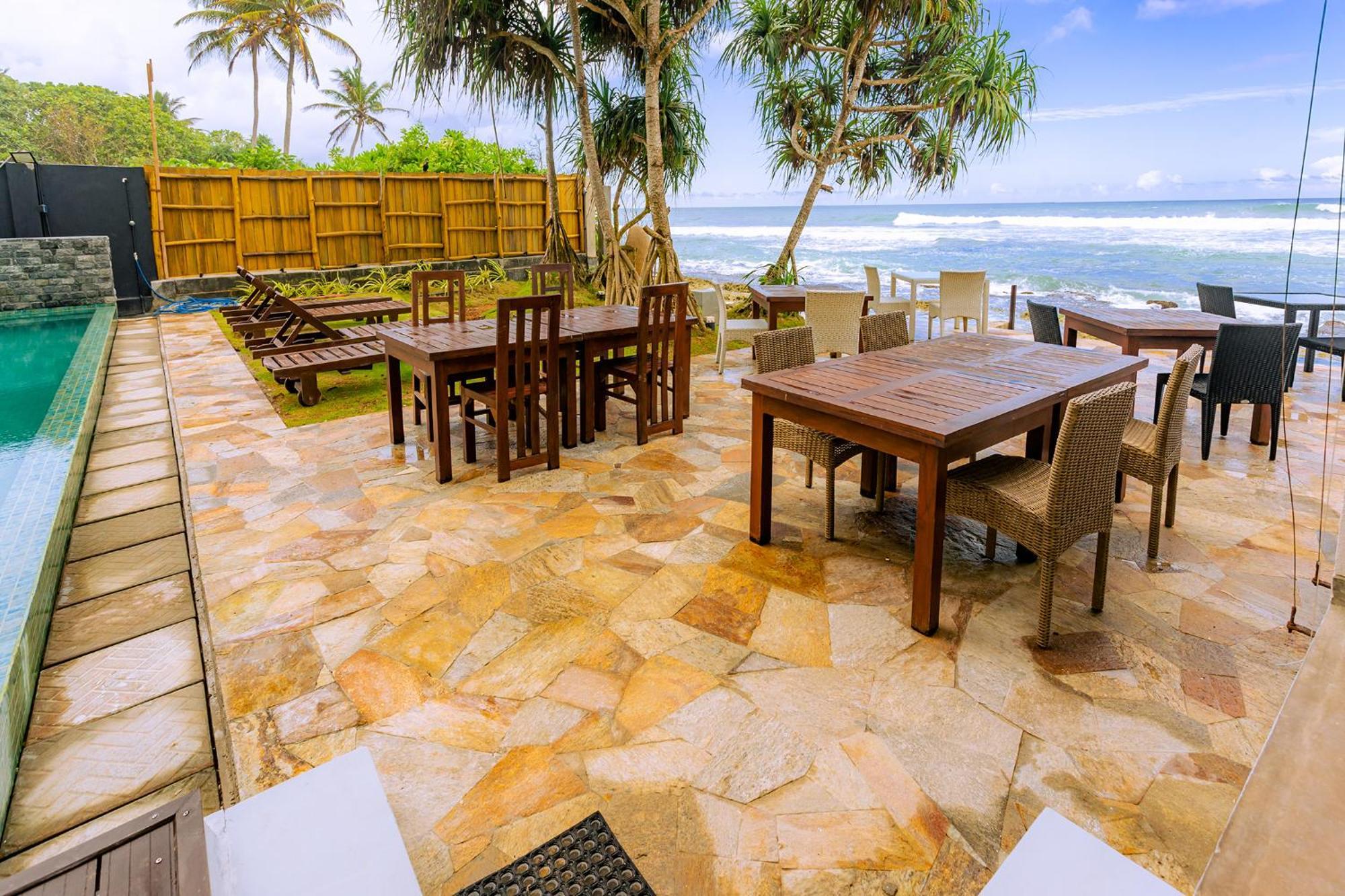Beach & Bliss Mirissa Bagian luar foto